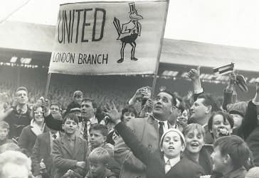 Historical NUSCL supporters at match